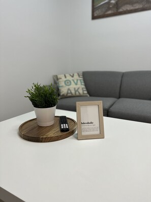 Interior - South Shore Motel (Lake Cowichan)