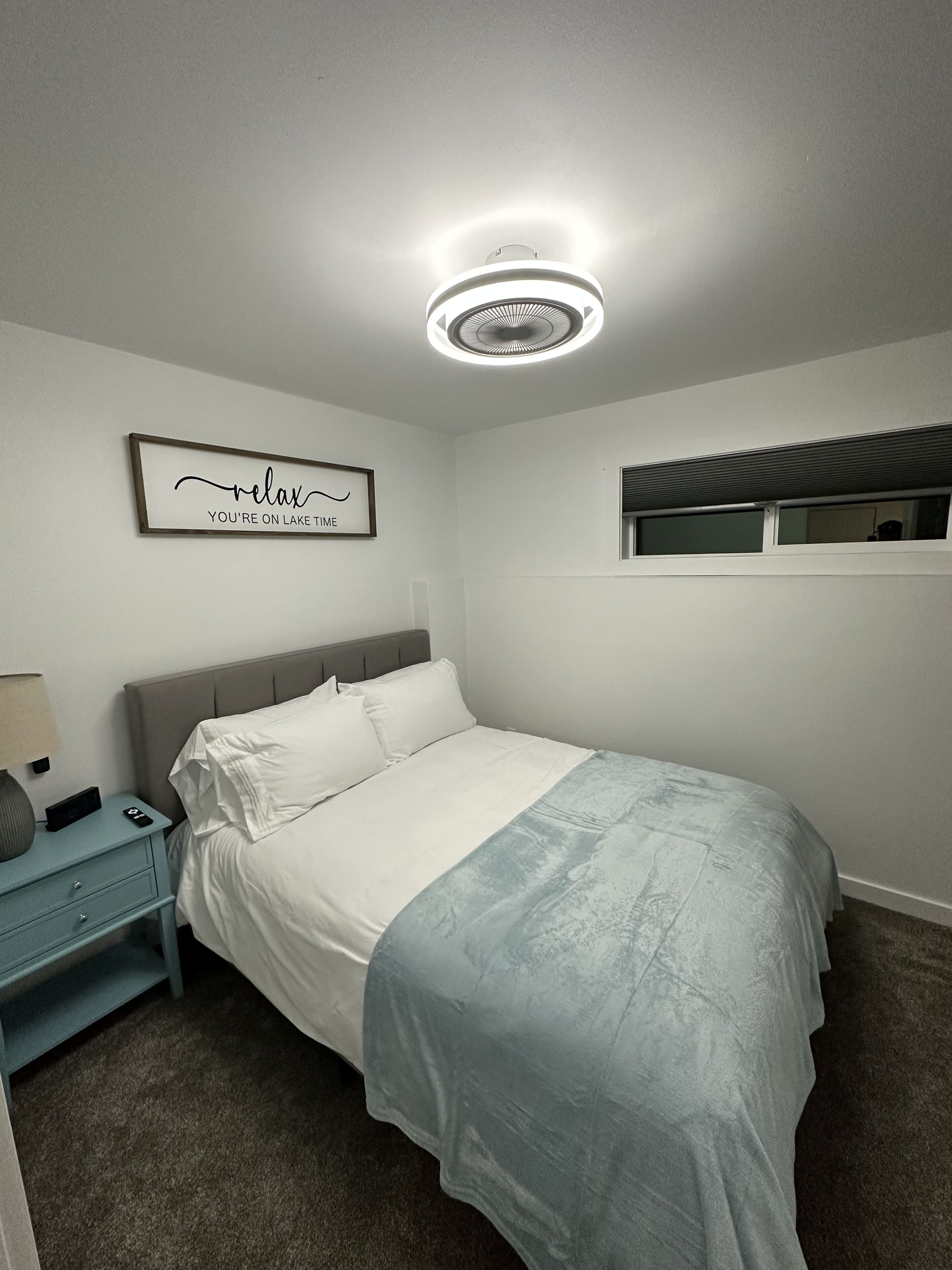 Roupas de cama premium, Wi-Fi de cortesia, roupa de cama