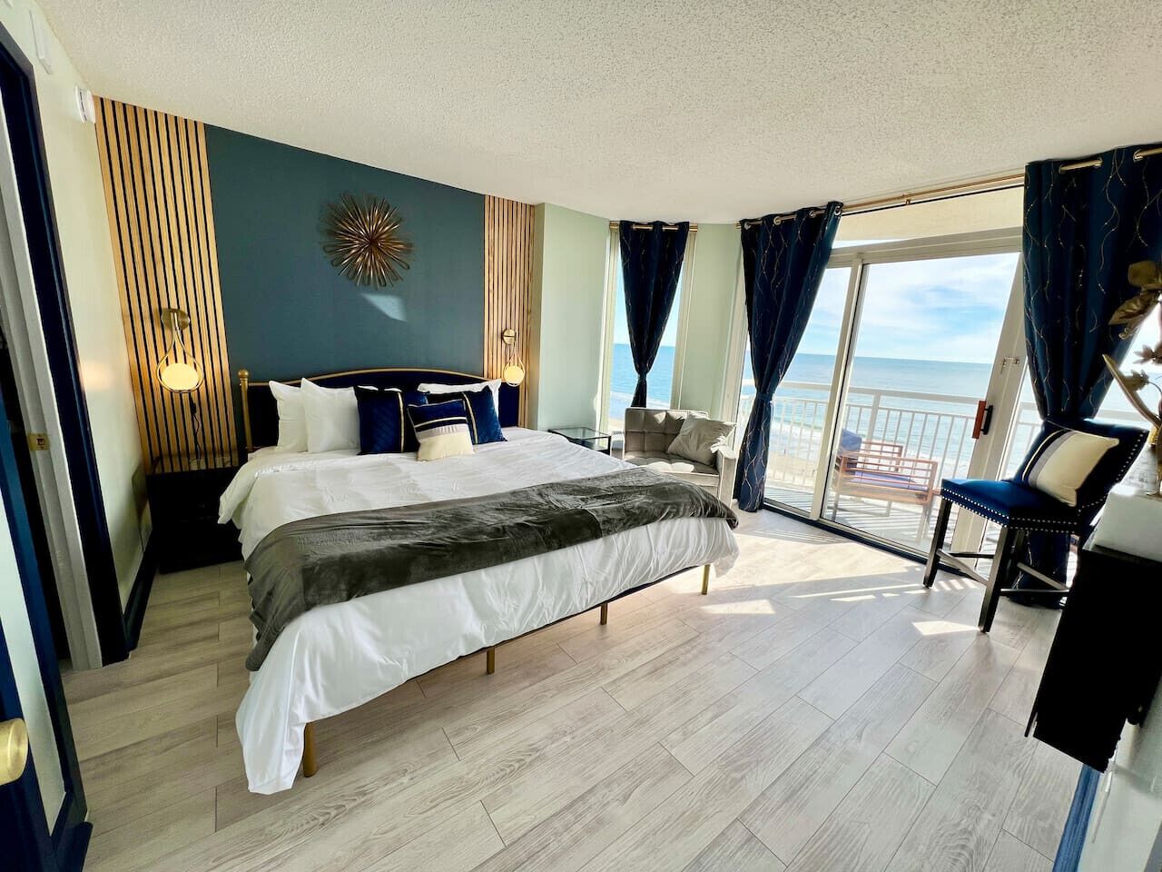 2 bedrooms, desk, free WiFi, bed sheets