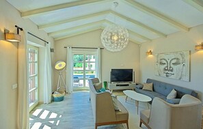 TV, fireplace, table football - Gorgeous home in Vizinada (Vizinada)