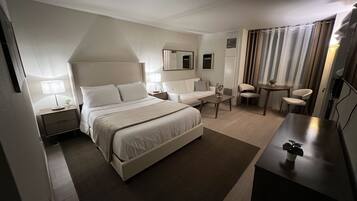 Desk, iron/ironing board, free WiFi, bed sheets