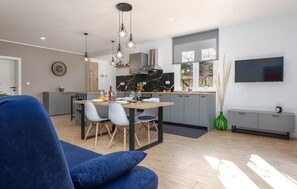 Dining - Nice apartment in Vizinada (Vizinada)