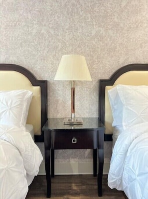 10 bedrooms, iron/ironing board, WiFi, bed sheets