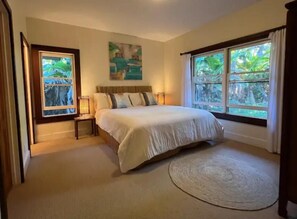 2 habitaciones, escritorio, cuna de viaje y wifi 