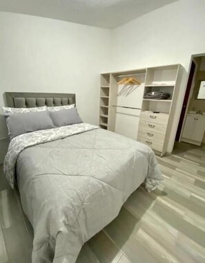 3 bedrooms, free WiFi, bed sheets - Vacation Home (Cabo San Lucas)