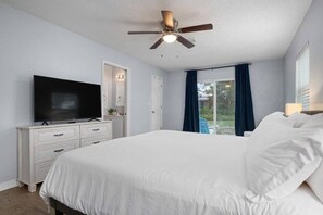 3 多间卧室、办公桌、熨斗/熨衣板、旅行婴儿床