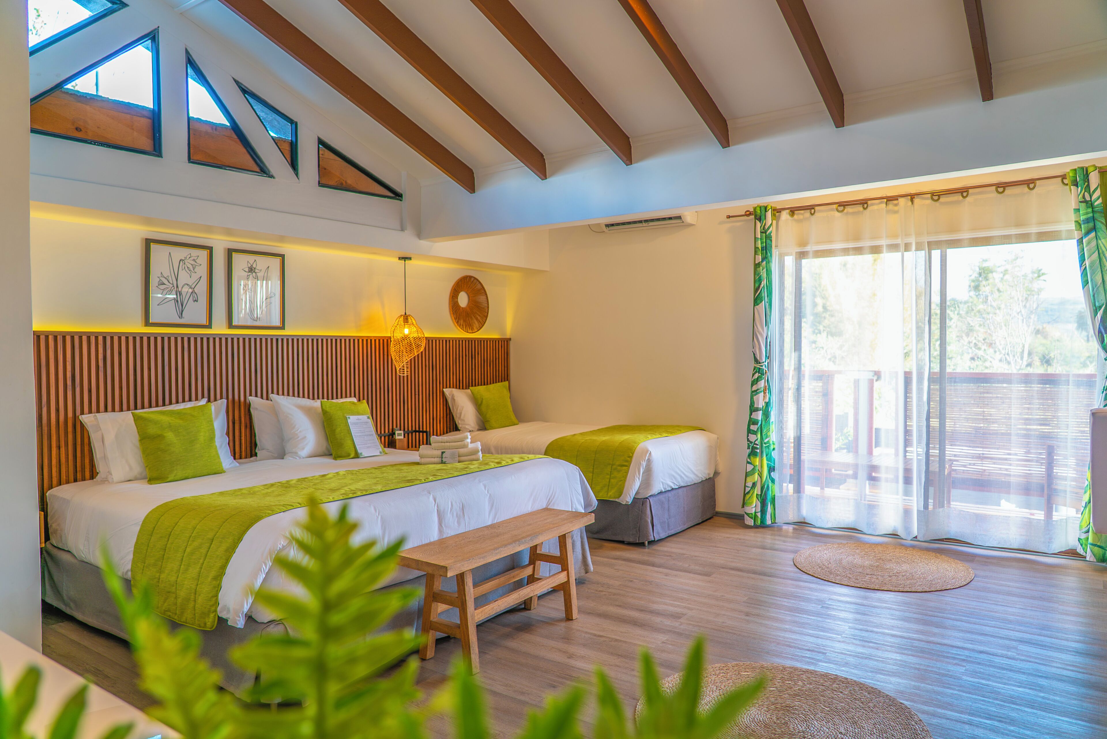 Loft Deluxe, vista al mar | 1 habitación, sábanas de algodón egipcio y ropa de cama de alta calidad 