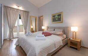 4 Schlafzimmer, Reisekinderbett, kostenloses WLAN, Bettwäsche