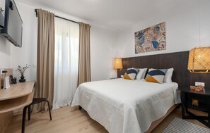 1 bedroom, free WiFi, bed sheets - 1 bedroom stunning home in Porec (Porec)