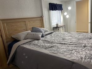 4 habitaciones, tabla de planchar con plancha y wifi gratis