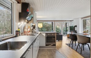Fridge, microwave, dishwasher, coffee/tea maker