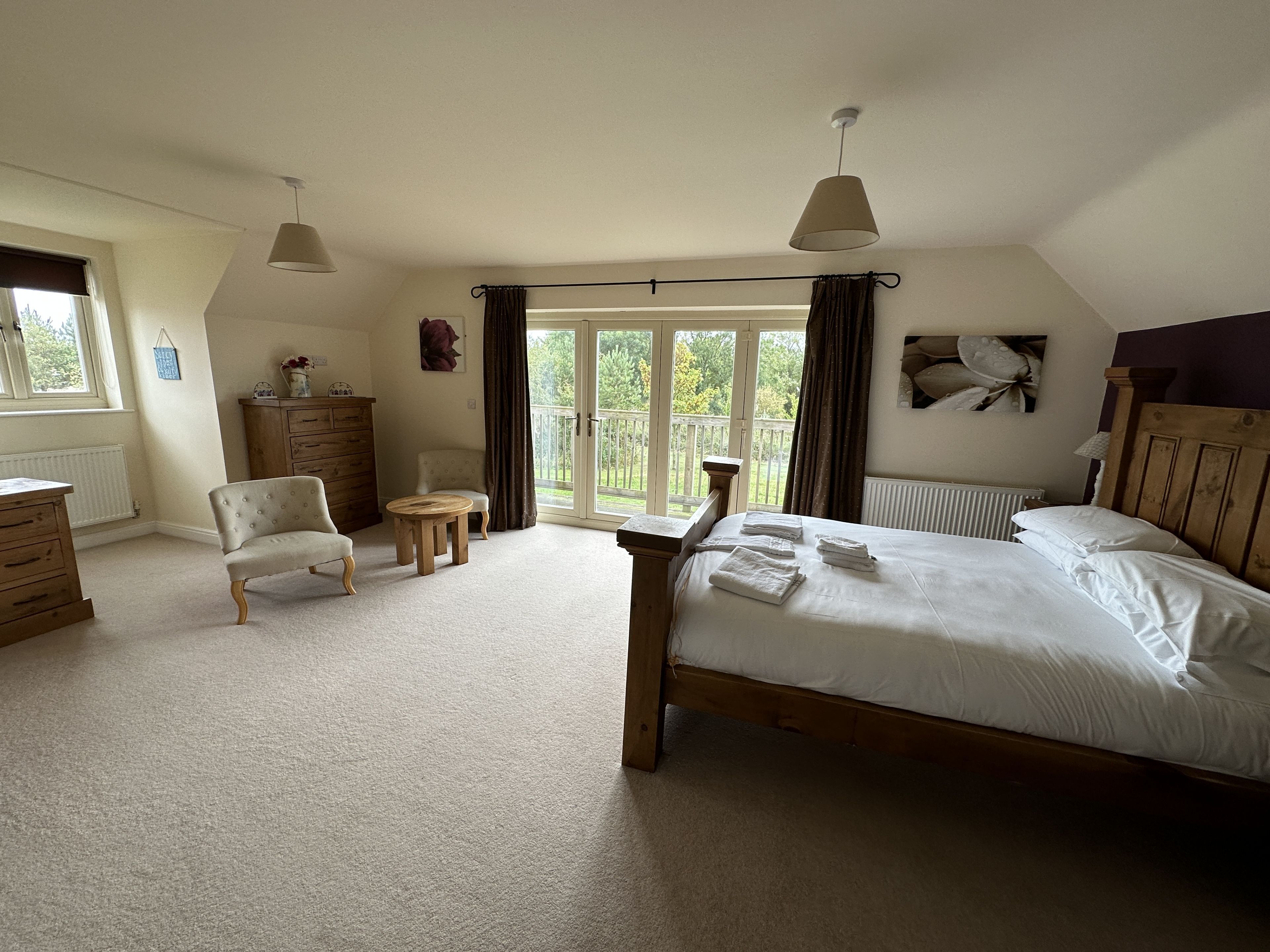 8 Schlafzimmer, Bügeleisen/Bügelbrett, kostenloses WLAN, Bettwäsche