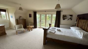 8 bedrooms, iron/ironing board, free WiFi, bed sheets