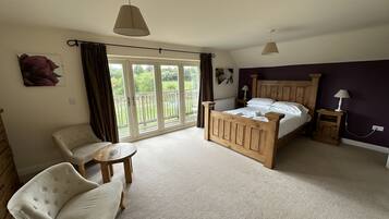 8 habitaciones, tabla de planchar con plancha y wifi gratis