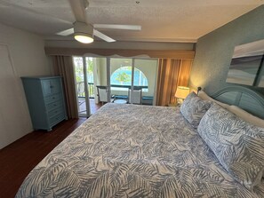 2 bedrooms, iron/ironing board, free WiFi, bed sheets - Beachfront 2brms, Pool, Ocean Views, Restaurants (St. Thomas)