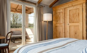 5 soverom, strykejern/-brett, reiseseng for barn og wi-fi (inkludert)