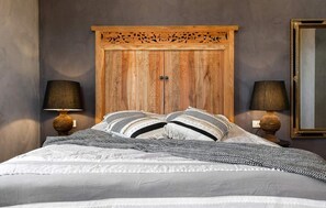5 Schlafzimmer, Bügeleisen/Bügelbrett, Reisekinderbett, kostenloses WLAN