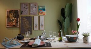 Dining - Apt. Barrio Histórico 3 min Metro Comodidad & Trabajo & Wifi (Santiago)