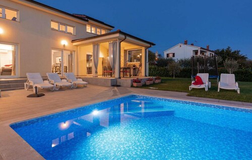 Amazing apartment in Kastelir-Labinci