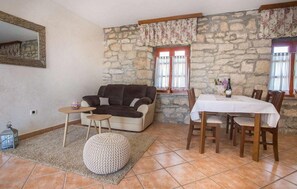 Dining - Lovely apartment in Porec with WiFi (Porec)