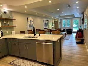 Interior - Blue Moo Cottage (Rapid City)