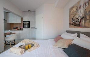 1 Schlafzimmer, Reisekinderbett, kostenloses WLAN, Bettwäsche