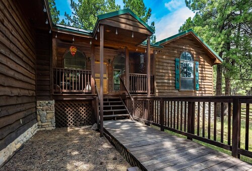 Pet Friendly | Hole 9 | Large Deck | Woodland Vista Retreat