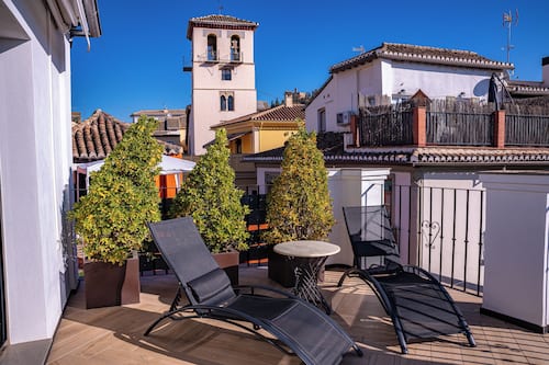 Deluxe Double Room, Mountain View, Tower | City view