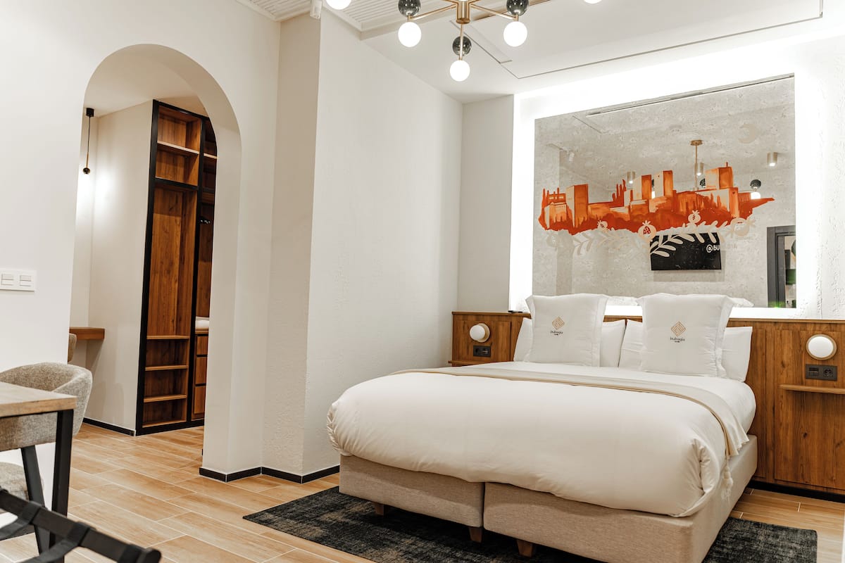 Grand Suite | Egyptian cotton sheets, premium bedding, down comforters