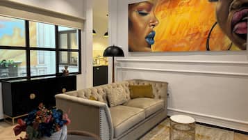 Junior Suite, Balcony, Courtyard Area | Living area | 43-inch LED TV with digital channels, fireplace, Netflix