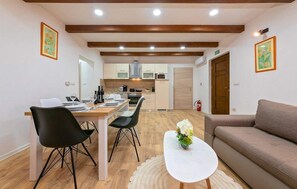 Interior - Lovely apartment in Karojba (Karojba)