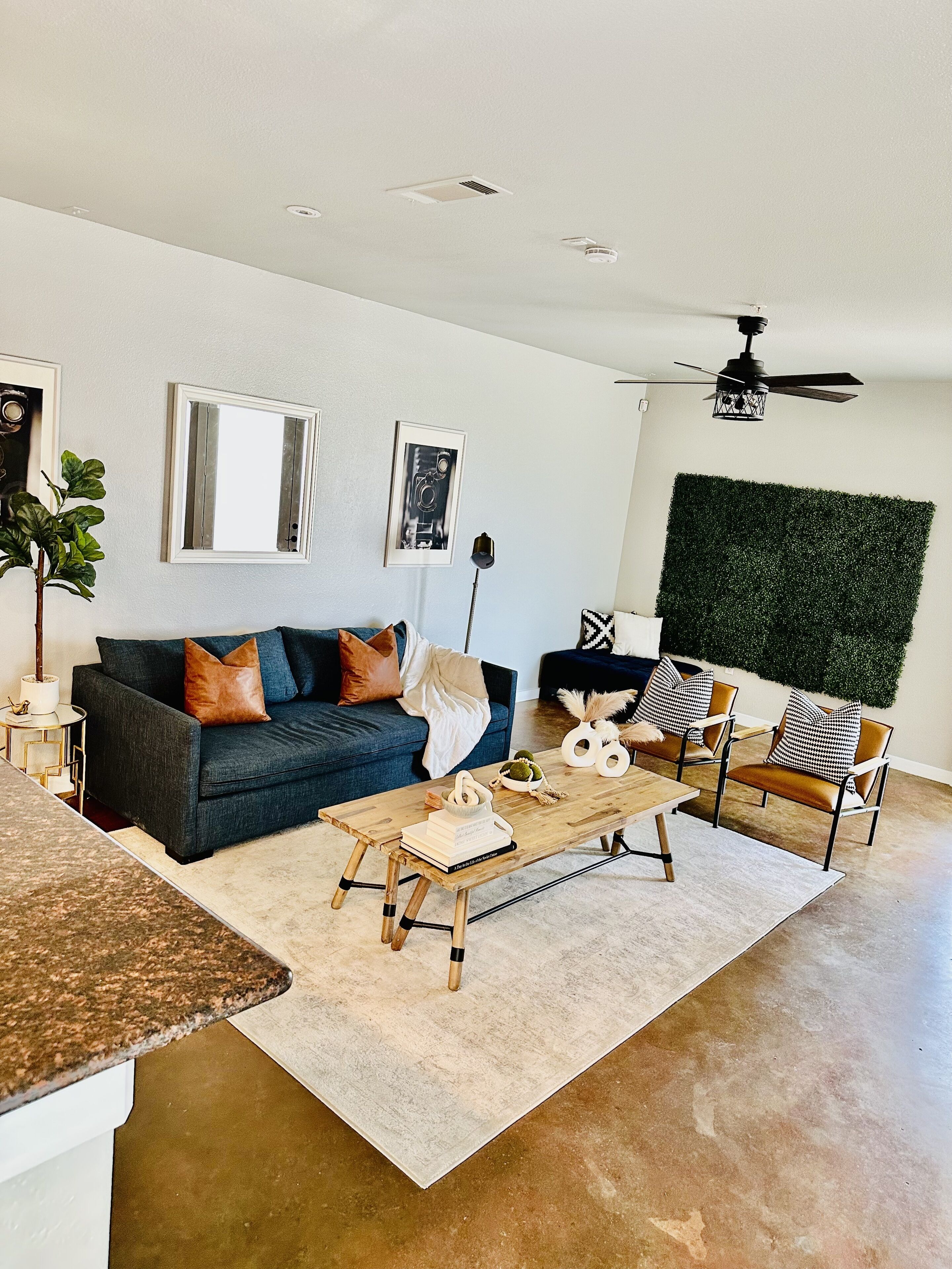 Located in the heart of Houston! Let our condo be your home away from home!