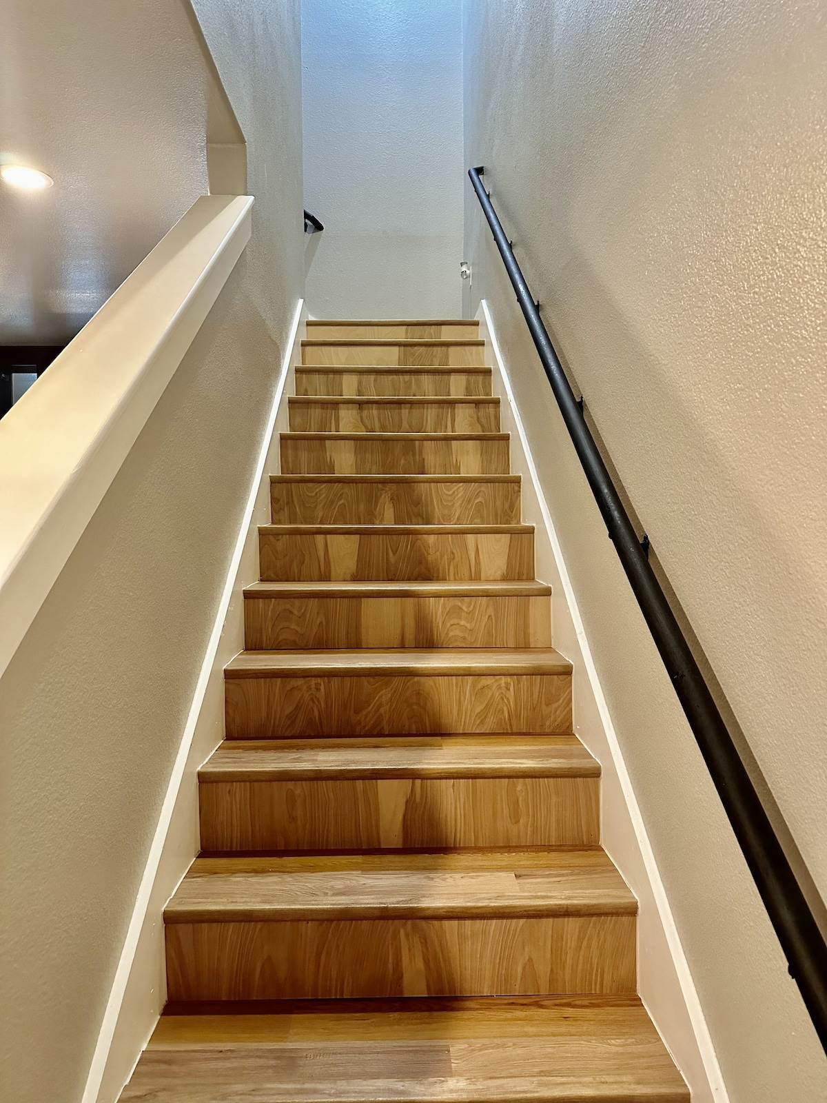 Photo 6 of Located in the heart of Houston! Easy access to freeways, sports arenas, & more!