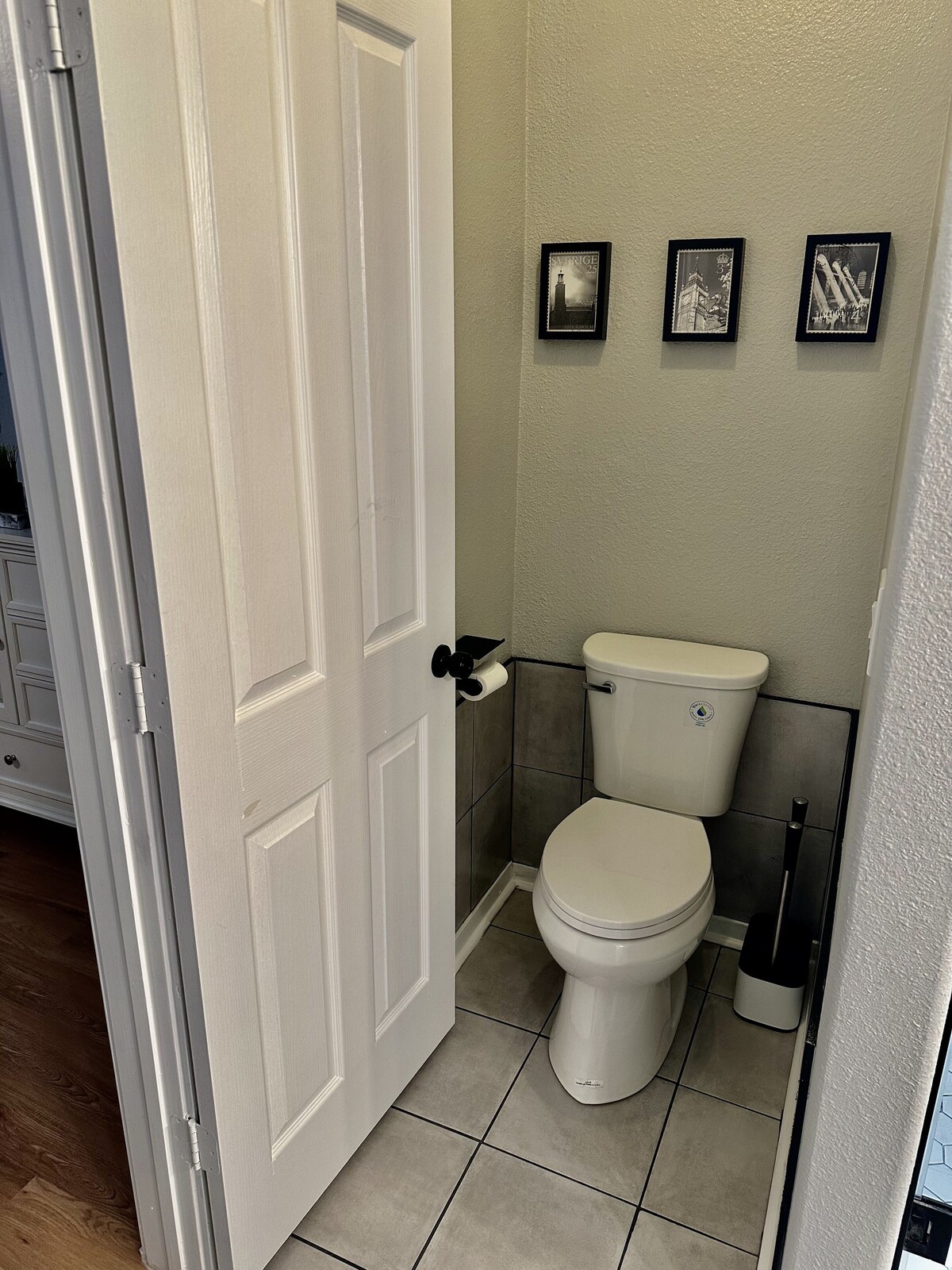 Photo 27 of Located in the heart of Houston! Easy access to freeways, sports arenas, & more!