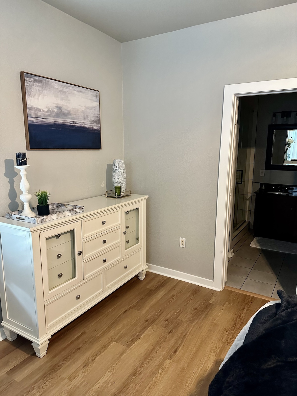 Photo 25 of Located in the heart of Houston! Easy access to freeways, sports arenas, & more!