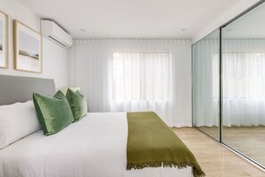 1 dormitorio, tabla de planchar con plancha, wifi gratis y ropa de cama