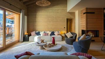 Télévision, cheminée