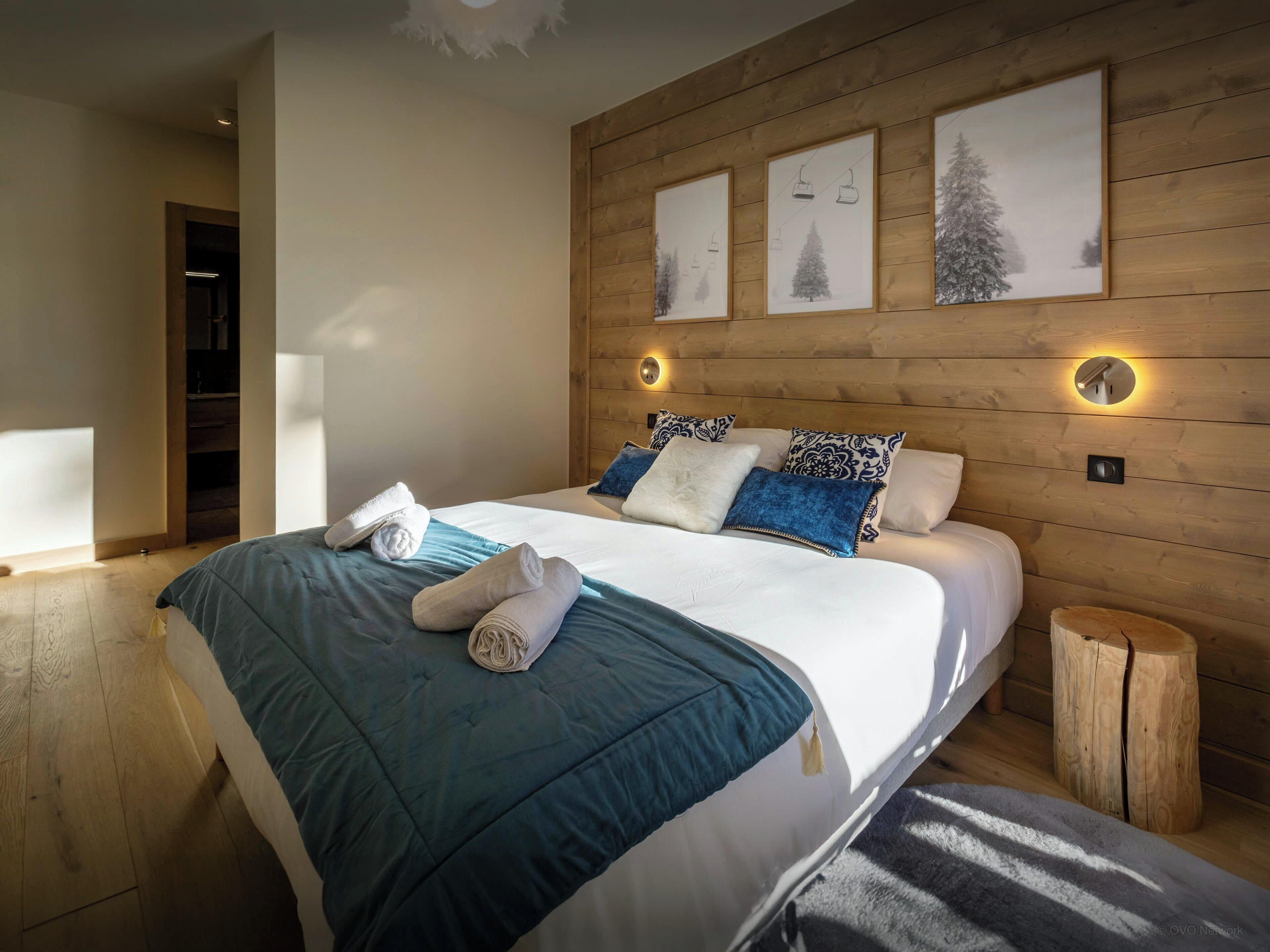 3 slaapkamers, een strijkplank/strijkijzer, wifi, beddengoed