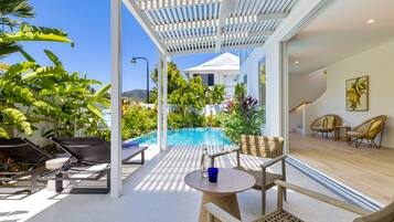 Private pool