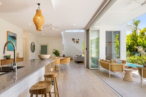 Villa, 4 Bedrooms, Garden View | Terrace/patio