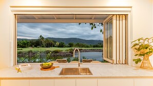 Vila, 3 kamar tidur, pemandangan laguna | Dapur pribadi