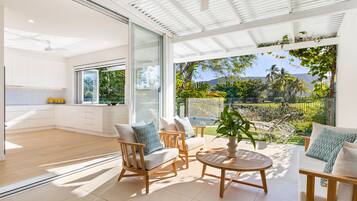 Villa, 4 Bedrooms, Lagoon View | Terrace/patio