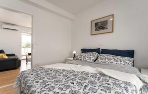 2 bedrooms, free WiFi, bed sheets