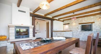 Belle maison de 5 chambres Ă Pula