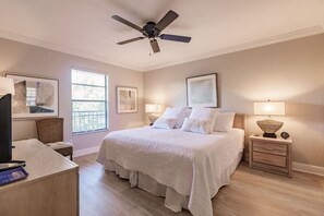 2 dormitorios, tabla de planchar con plancha, cuna de viaje y wifi