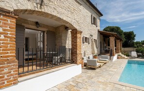 Et oppvarmet basseng