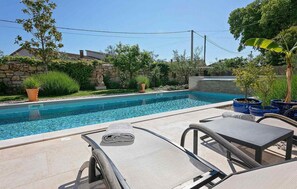 Beheizter Pool