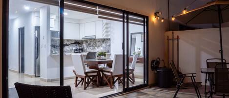 Outdoor dining