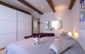 2 chambres, lit parapluie, Wi-Fi gratuit, draps fournis