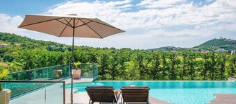 Lovely home in Labin with WiFi